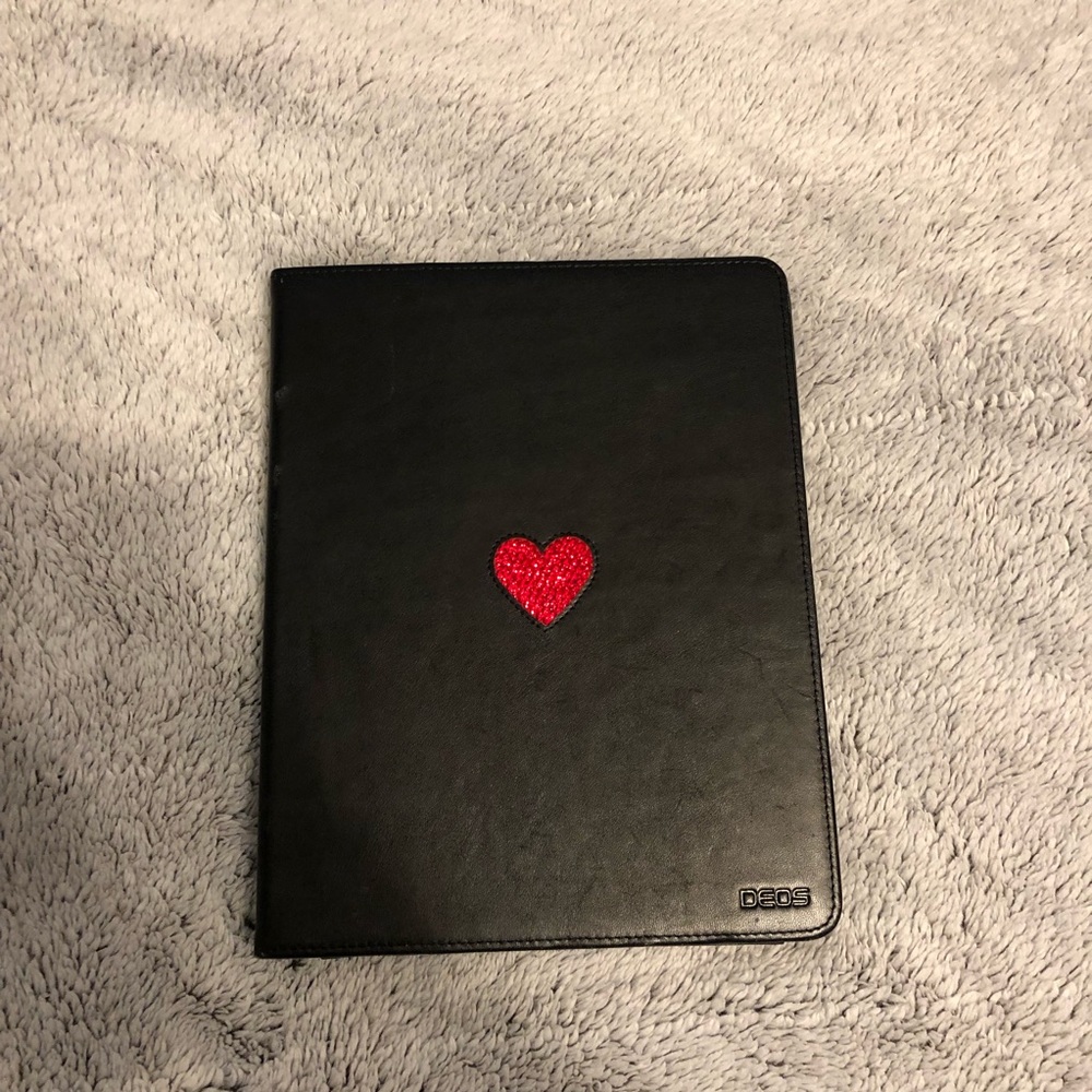 Swarovski Crystals DEOS Ipad 2 Cover!